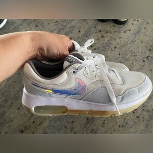 Nike Air Max Motive Big kids 7Y (250cm)